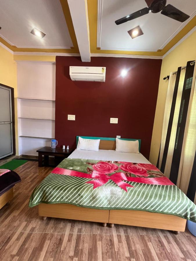 Girish Alay Home Stay Rudraprayag Екстер'єр фото